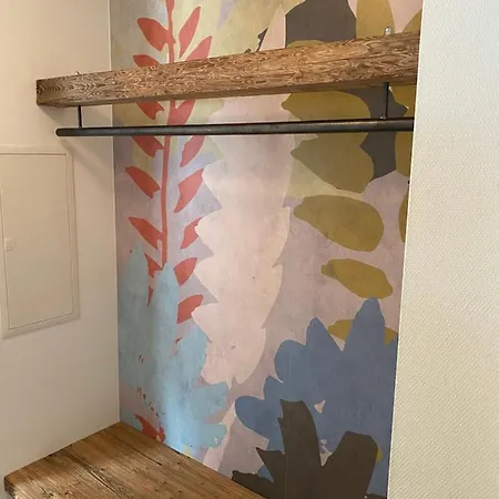 Bellevue Apartment *